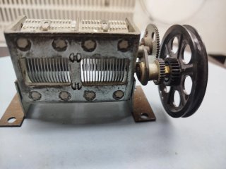 Condensador Variable Doble