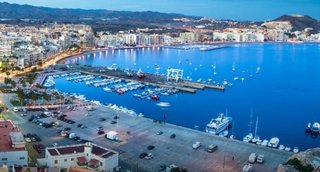 Se alquila punto de amarre en aguilas
