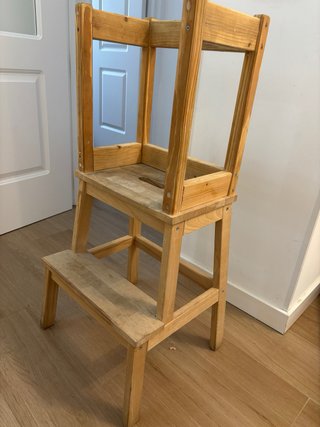 Torre di apprendimento Montessori in legno massello