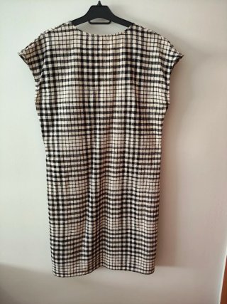 Vestido cuadros beige y negro