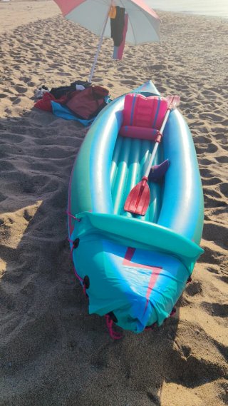 Kayak hinchable+Bomba de aire+chaleco Salvavidas