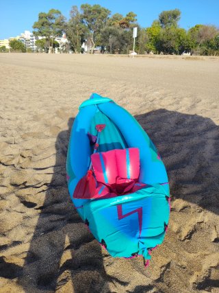 Kayak hinchable+Bomba de aire+chaleco Salvavidas