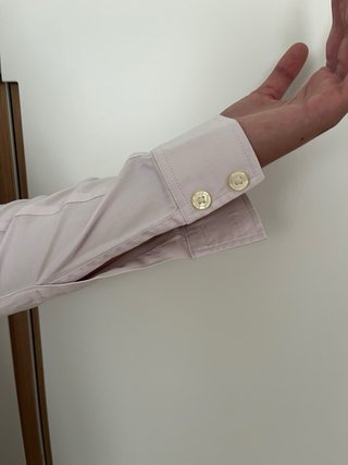 Camisa rosa entallada