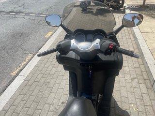 Piaggio X EVO 125 Scooter