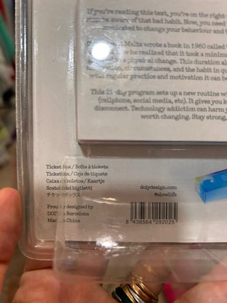 Reto en caja de tiquets en ingles