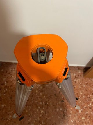 Trípode Topografía Nikon