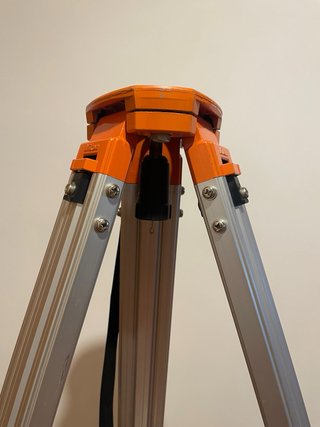 Trípode Topografía Nikon