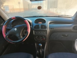 Peugeot 206 2002