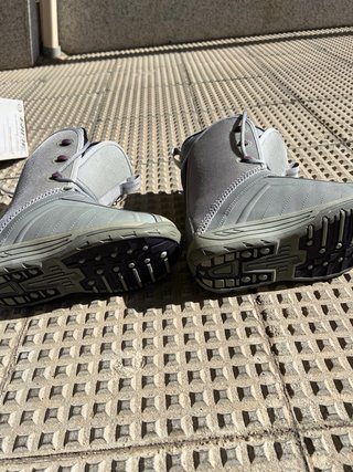 Botas de Snowboard Grises