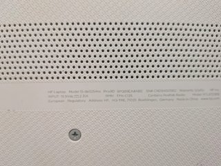 Portátil HP 15-da0254ns (i3 240/8 GB)