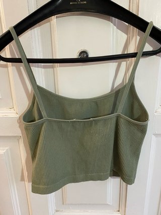 Top tirantes Bershka verde militar S