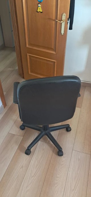 Silla de escritorio negra