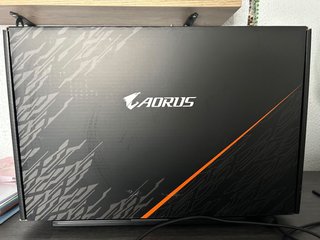 Portátil Gigabyte Aorus 15p XD