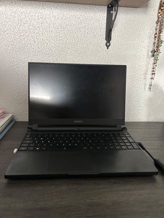 Portátil Gigabyte Aorus 15p XD