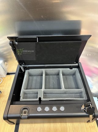 Master Lock Caja Fuerte Compacta Biométrica