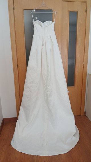 Vestido de Novia Escote Corazón y Cola