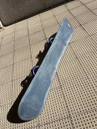 Tabla Snowboard Amarilla con Fijaciones 145 cms