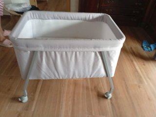 Cuna de bebé para primeros meses
