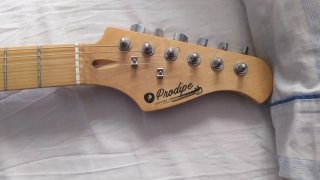 Guitarra Prodipe ST 80 Stratocaster