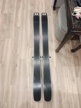 Esquís Kustom Karma Freeride