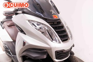 PEUGEOT METROPOLIS 400