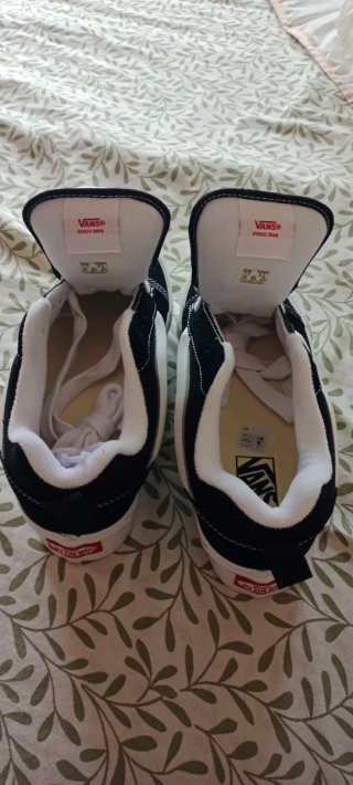 Zapatillas Vans Old Skool Negras y Blancas
