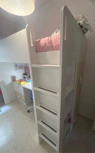 Litera Ikea con escritorio