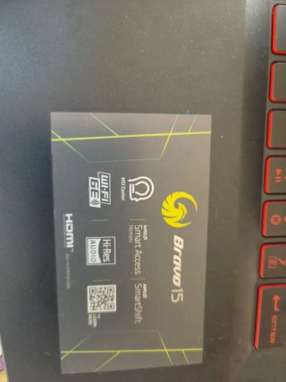 MSI Bravo 15 batería en muy buen estado