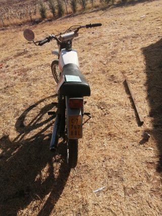 Puch Borrasca Moped Roja y Blanca