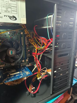 Torre PC ATX Grande Negra 6