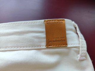 Pantalones beige mujer