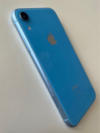 iPhone XR Azul