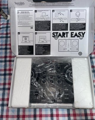 Controladora DJ Hercules Impulse 200