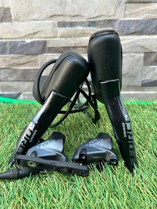 Manetas + pinzas Sram Force AXS electrónico