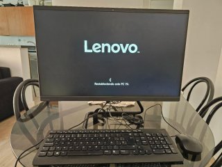 Lenovo IdeaCentre AIO 3 24 Ryzen 3 8GB RAM