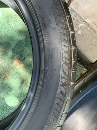 Neumáticos 245/45R18