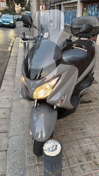 Suzuki Burgman 125i Gris