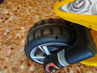 Moto correpasillos amarilla XXL