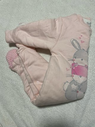 Ropa invierno bebé rosa con conejitos