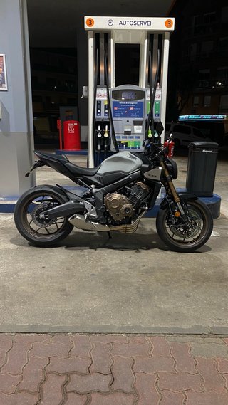 Honda CB650R 2024 (A2) Gris Nardo