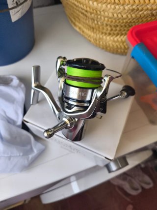 Carrete Shimano Stradic 2500HG
