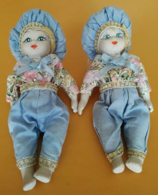 2 Bambole Ceramica Vintage Anni 80 dipinte a mano.