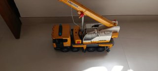 Camión Grúa Liebherr BRUDER