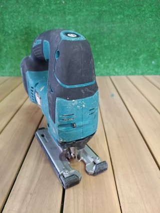 Makita DJV182 Caladora 18V BL (Solo Cuerpo)
