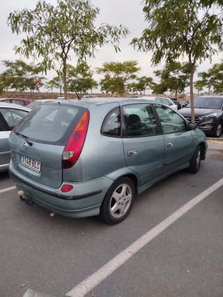 Nissan Almera 2001