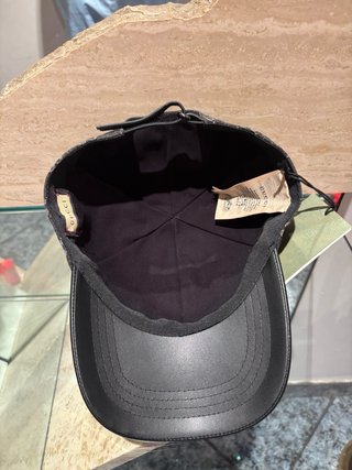 Gorra Gucci Negra y Gris GG