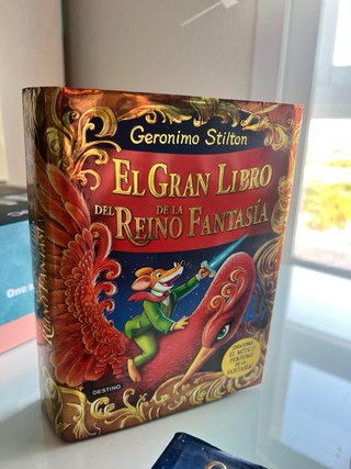 El gran libro del Reino de la Fantasía. ¡Descub...