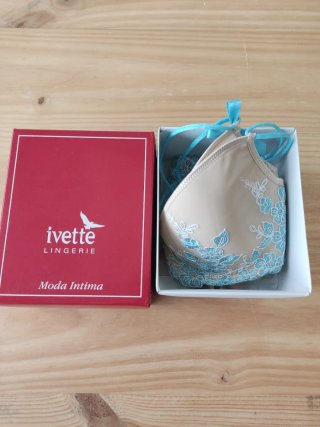 Conjunto sujetador y tanga Ivette talla 95B-M