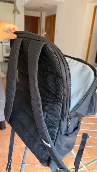 Mochila HP Negra Compacta