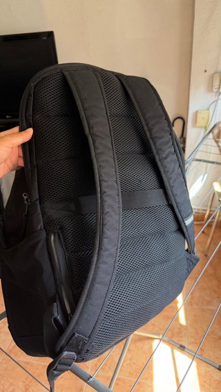 Mochila HP Negra Compacta